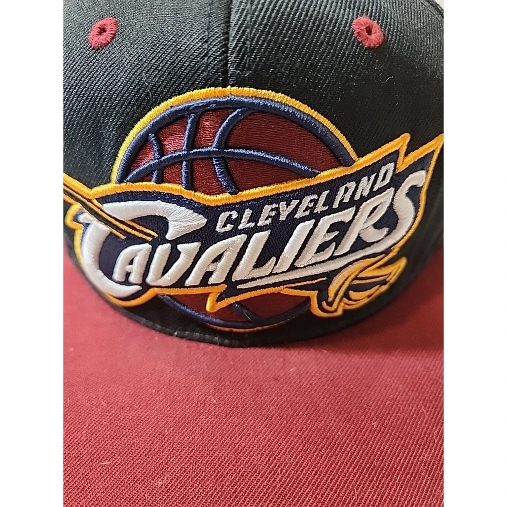 Cleveland Cavaliers Hat Baseball Cap NBA Fitted Mitchell & Ness Snapback Adjusts
